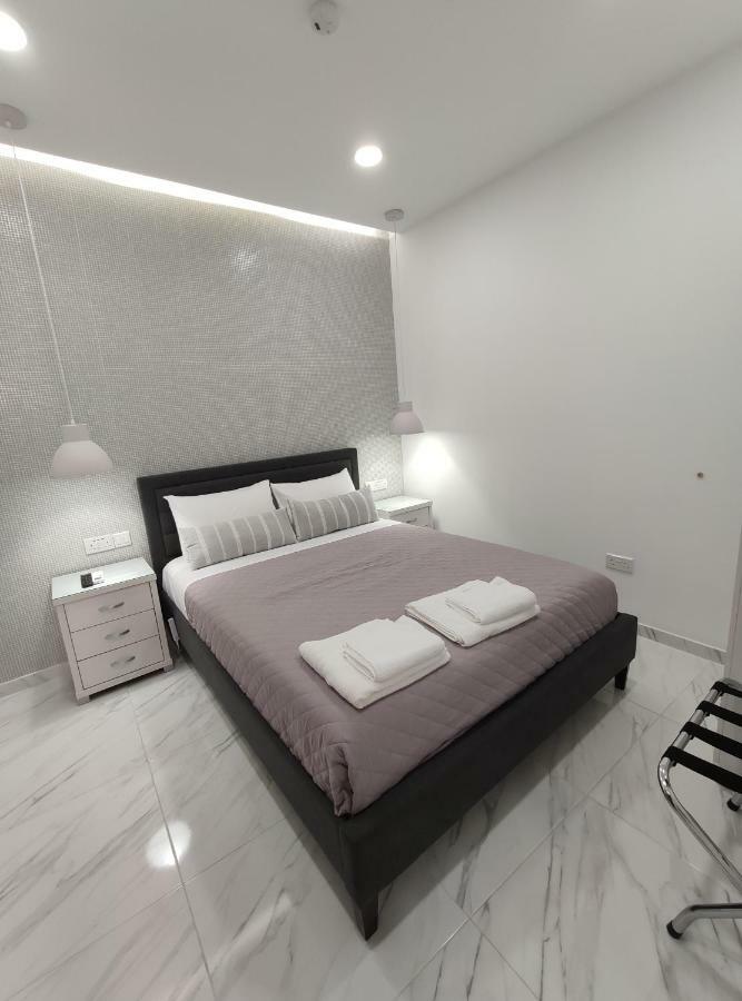 2 Brothers Limassol Exterior photo